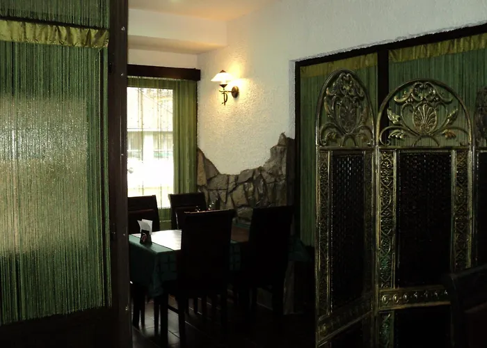 Kovacs Hotel Superior