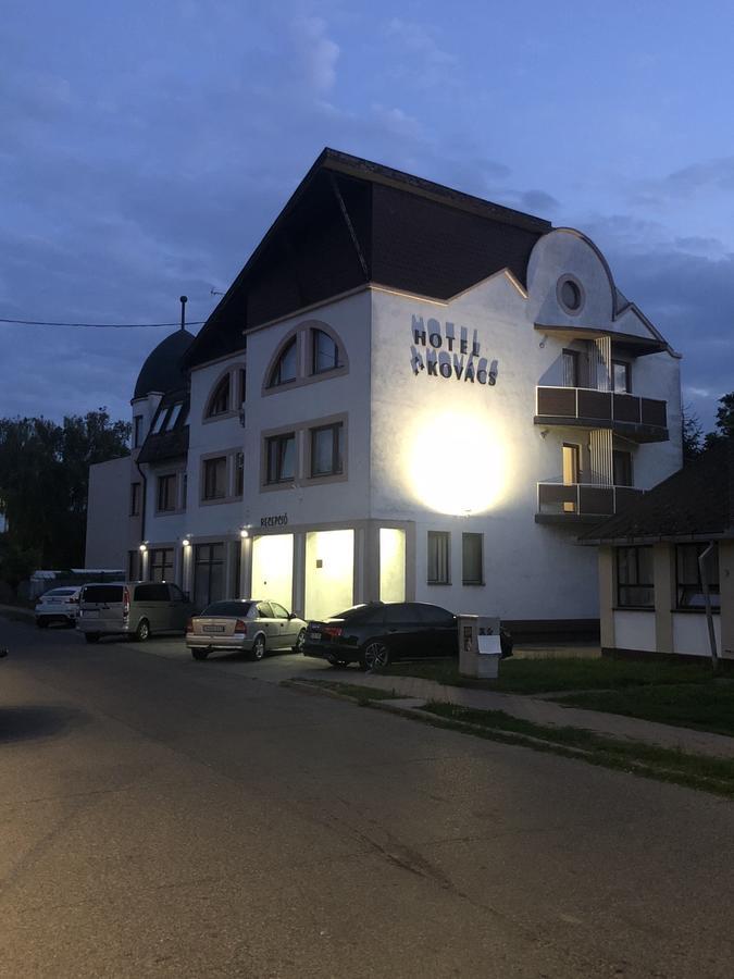 Kovacs Superior Hotel 3*